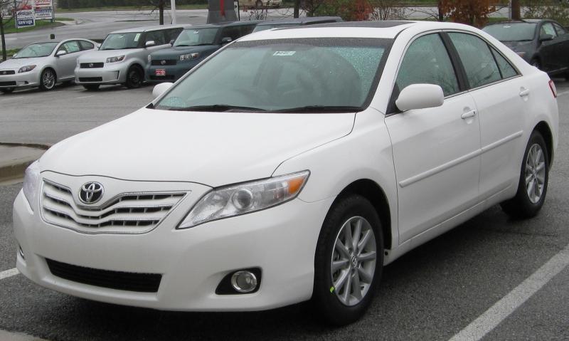 Toyota Camry XLE (US; facelift)