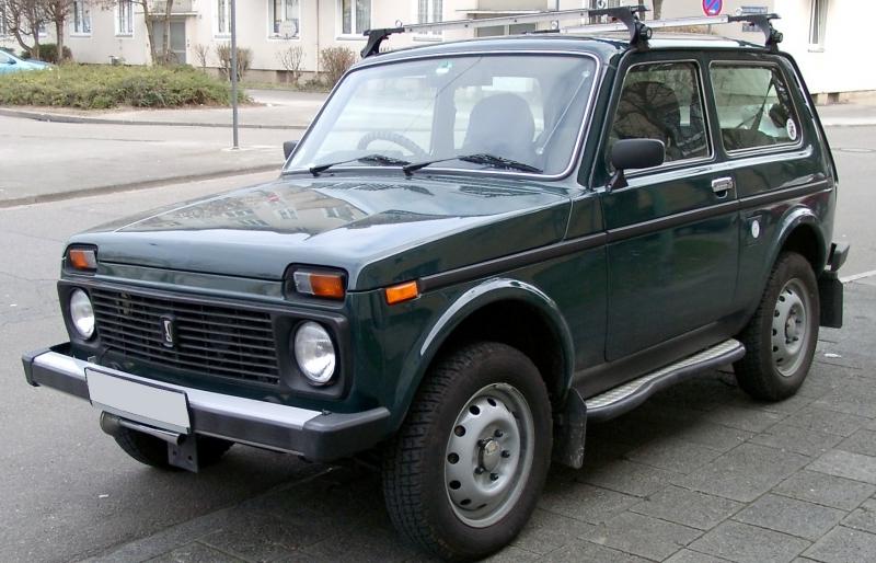 Lada Niva front view