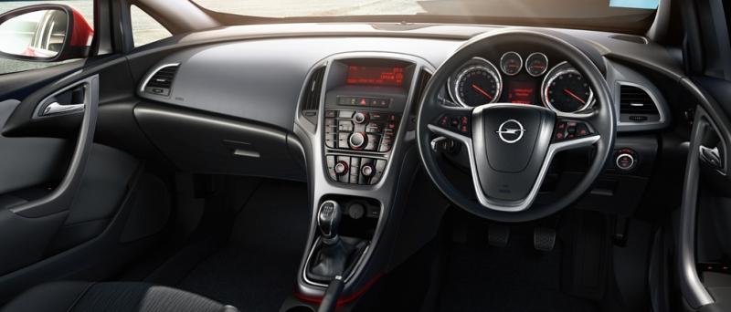 New Opel Astra GTC - Interior Views