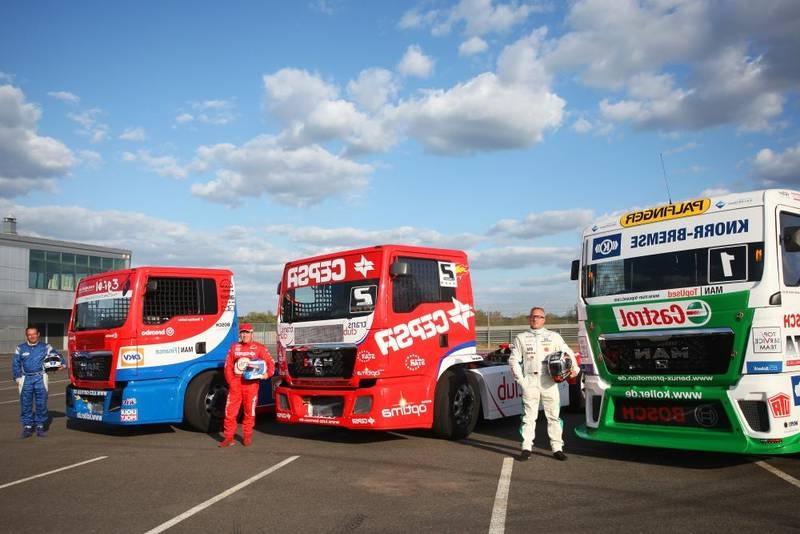 ... MAN      Truck Racing 2012