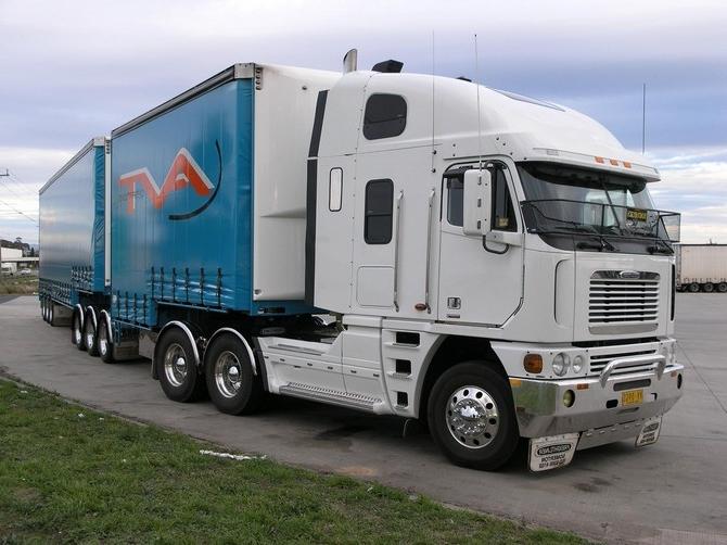 Freightliner Argosy 05