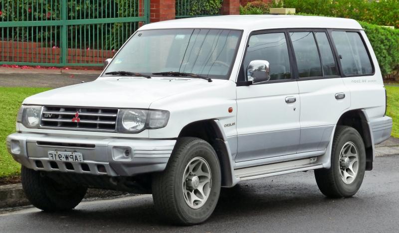 1997u20132000 Mitsubishi Pajero (NL) GLS, Australia